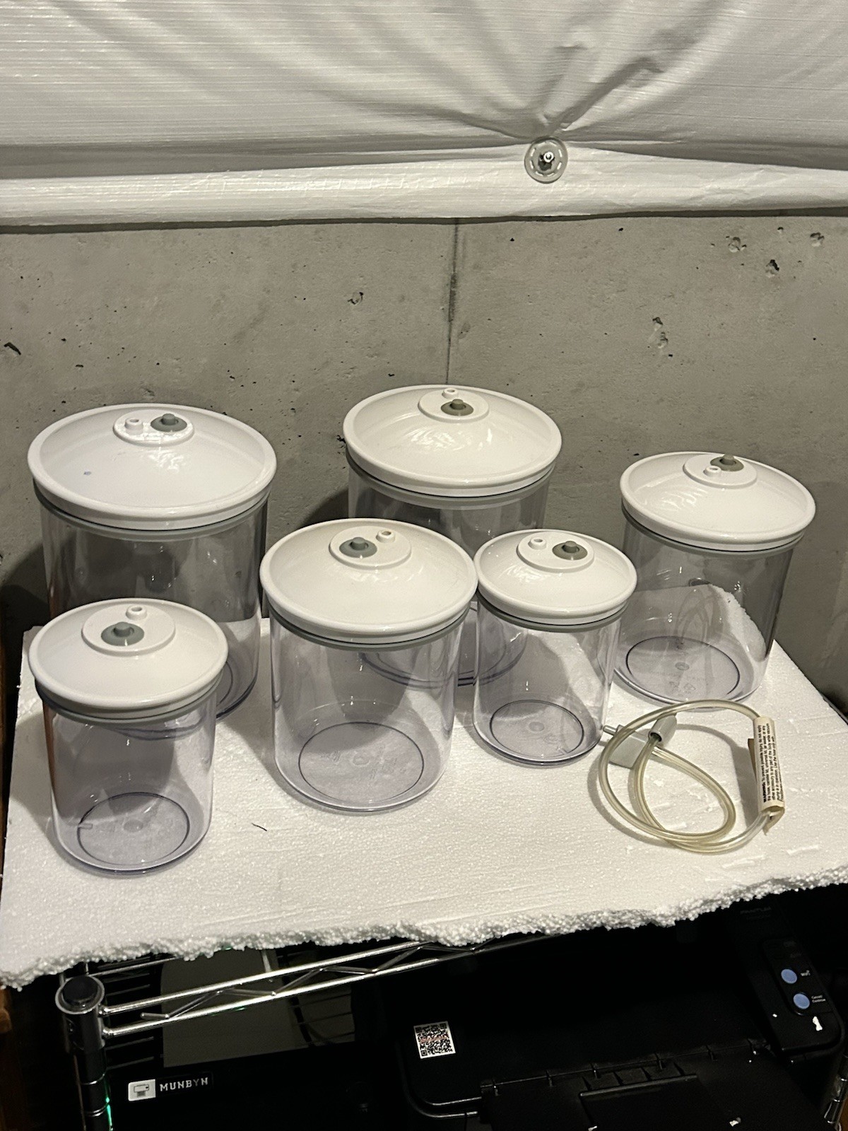 6 FoodSaver Snail Vacuum Container Storage Canisters w/ Lids & Hose