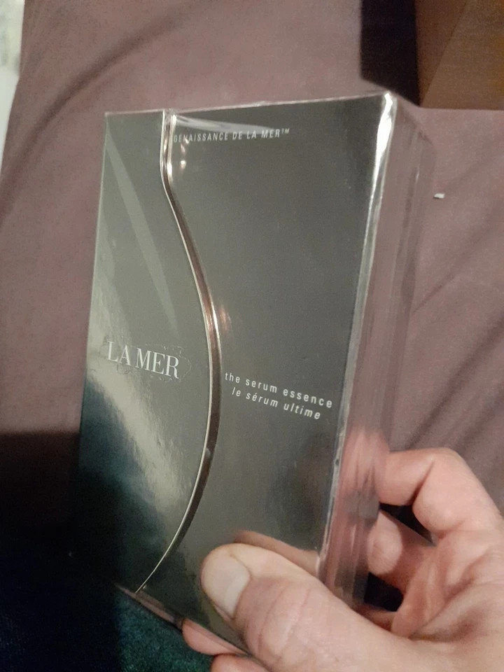 La Mer The Serum Essence New & Sealed 1oz 30ml