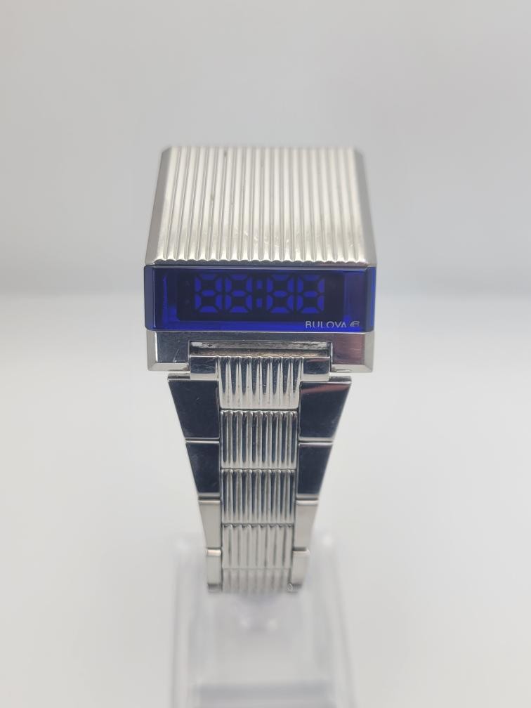 BULOVA Gent\'s Wristwatch COMPUTRON 96C139 (SBL016563)