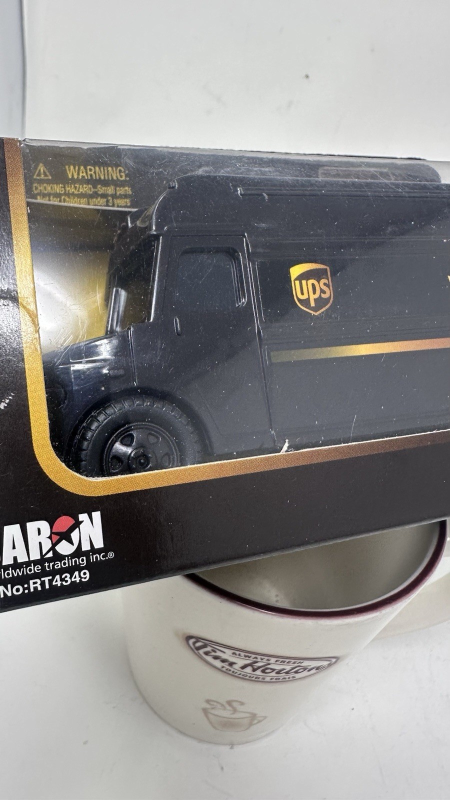 UPS Package Truck, Daron, Toy Car, UPS Licensed, Pull-Back Action, 5.5\ UPS Package Truck, Daron, Toy Car, UPS Licensed, Pull-Back Action, 5.5\