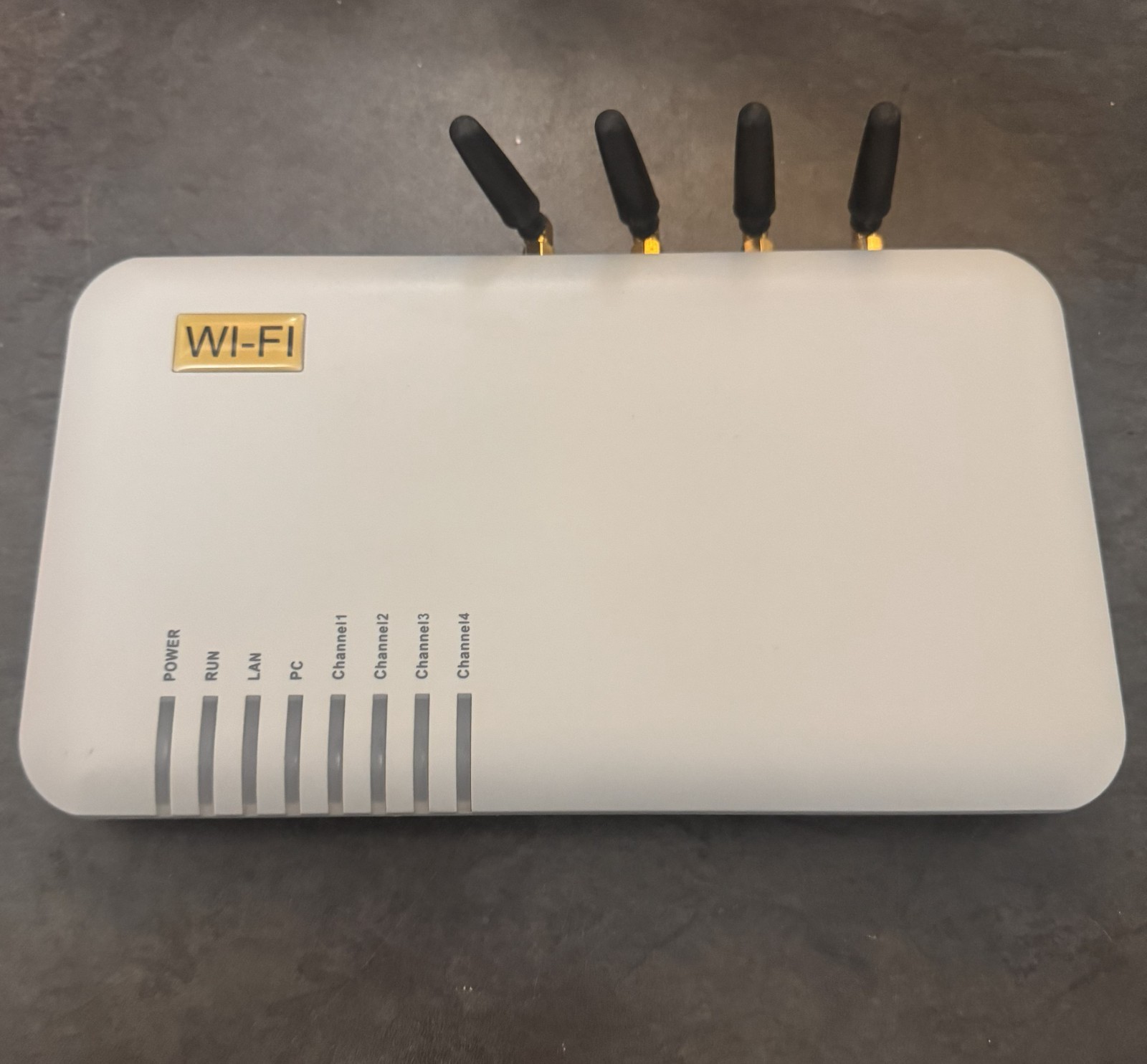 GoIP 4 Port GSM to VoIP SIP Gateway + 4 Antennas, 4 SIM Cards GoIP 4 Port GSM to VoIP SIP Gateway + 4 Antennas, 4 SIM Cards