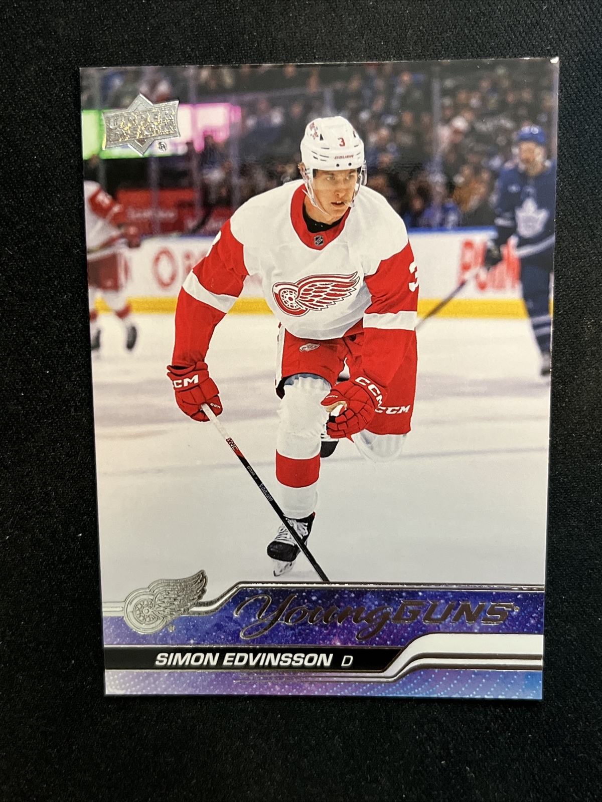 23-24 UD Series 1 Hockey Young Guns 228 Simon Edvinsson