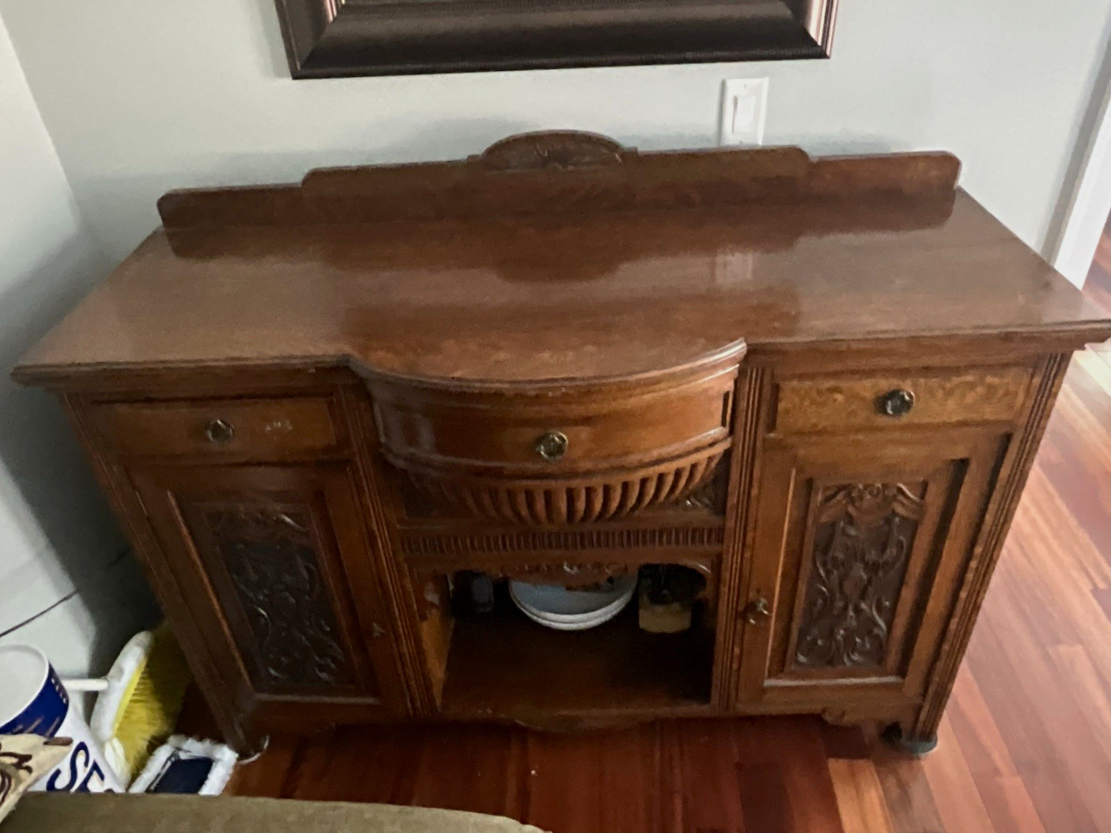 Antique Brown Carved Wood Sideboard Buffet 2 Doors 3 Drawers 60x24x38 Antique Brown Carved Wood Sideboard Buffet 2 Doors 3 Drawers 60x24x38