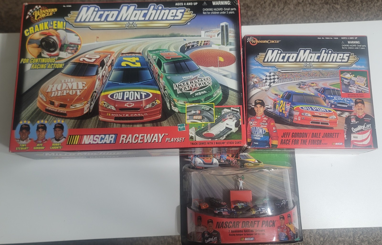 1999 MICRO MACHINES NASCAR RACEWAY PLAYSET, DRAFT PACK, RACE FOR THE FINISH 1999 MICRO MACHINES NASCAR RACEWAY PLAYSET, DRAFT PACK, RACE FOR THE FINISH