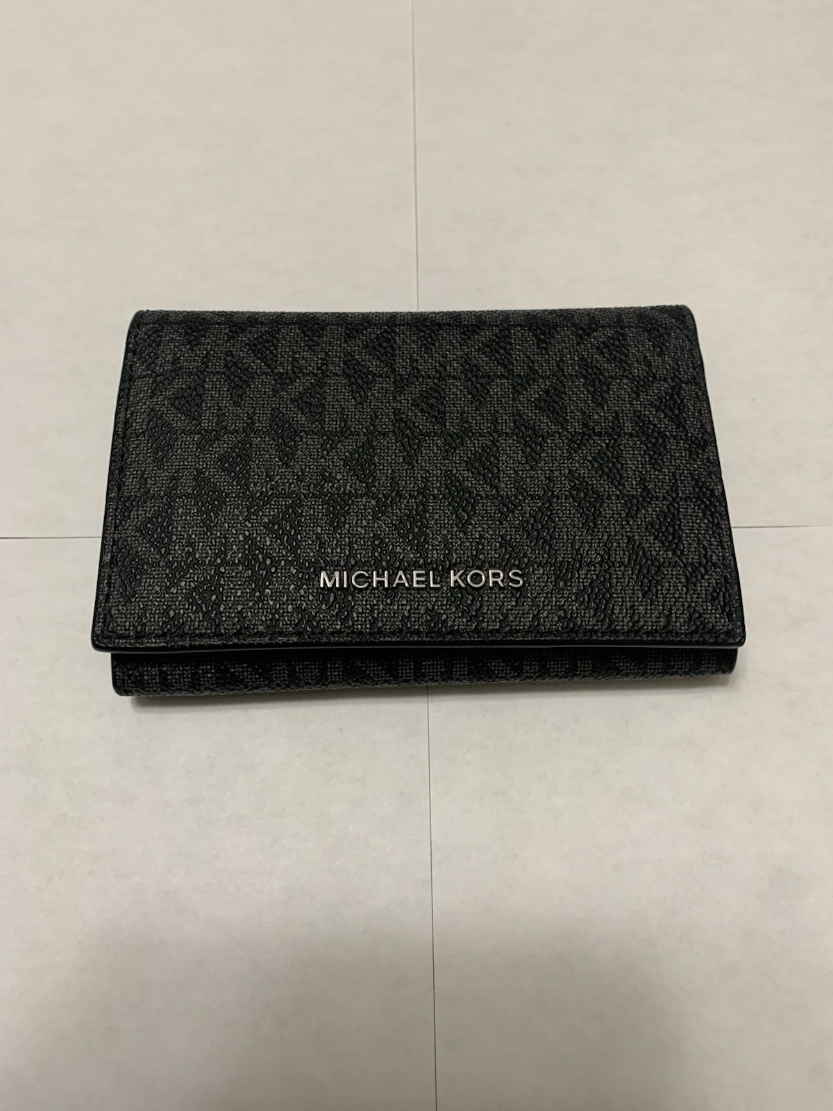 Michael Kors Hudson Signature Logo Snap Fastening Wallet/Card Case Michael Kors Hudson Signature Logo Snap Fastening Wallet/Card Case