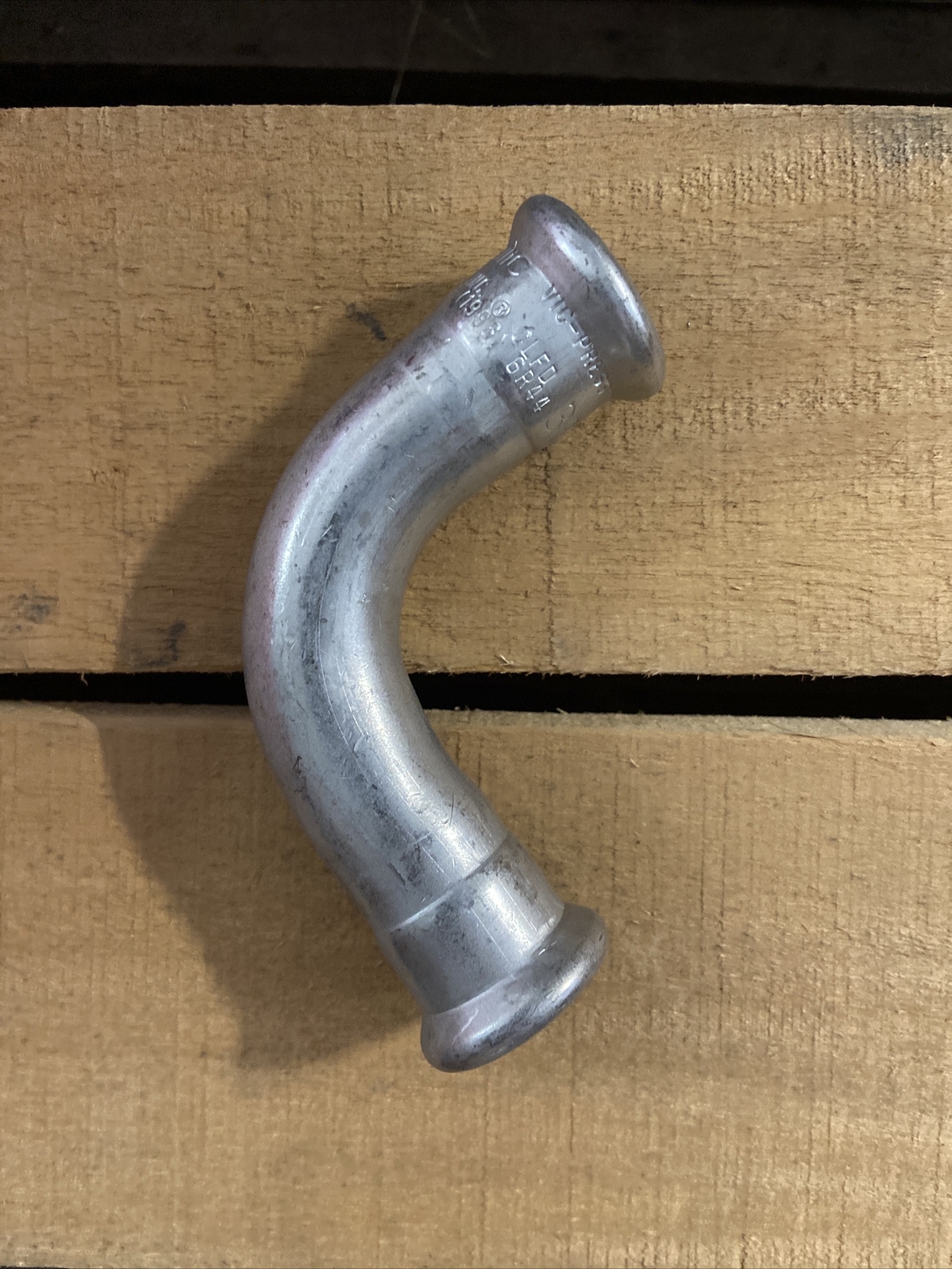 (Lot Of 62) Victaulic S/590 Vic-Press 304 Stainless Steel Pipe, 90 Degree, 1/2 (Lot Of 62) Victaulic S/590 Vic-Press 304 Stainless Steel Pipe, 90 Degree, 1/2