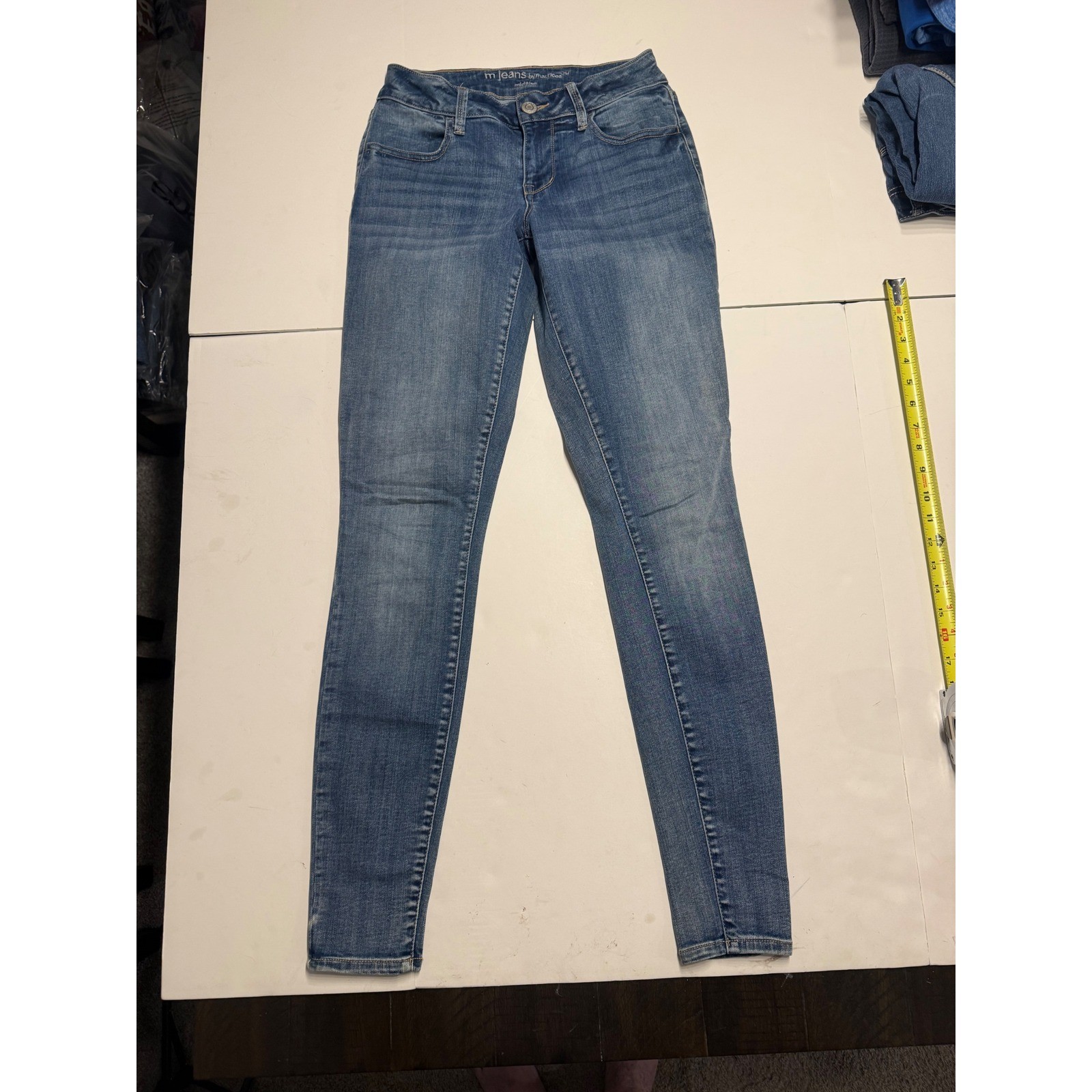 Maurices M Jeans Womens XS Long Mid Rise Skinny Jeans Medium Wash Blue Denim Maurices M Jeans Womens XS Long Mid Rise Skinny Jeans Medium Wash Blue Denim
