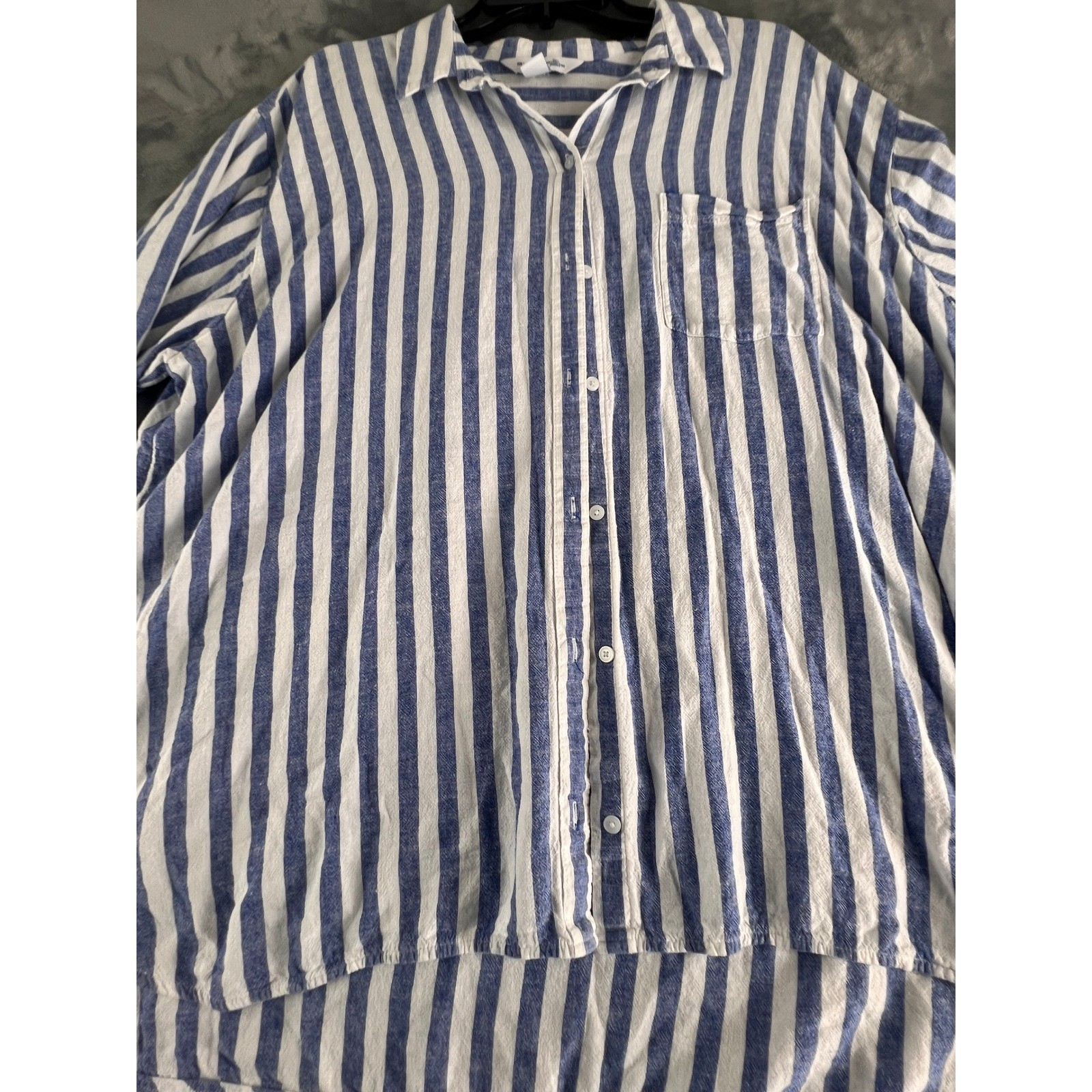 Old Navy The Boyfriend Shirt Blue White Striped Linen Blend Button Up 2X Old Navy The Boyfriend Shirt Blue White Striped Linen Blend Button Up 2X