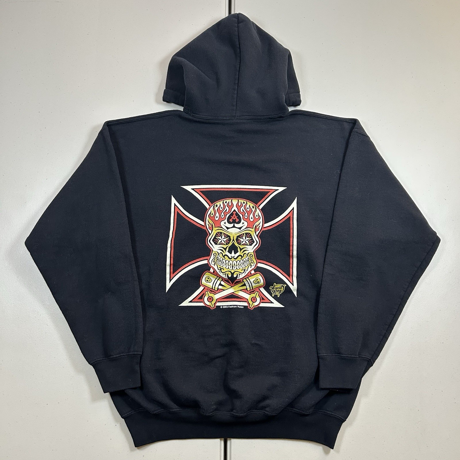 Rare Vintage y2k Vince Ray Voodoo Skull Fashion Victim Hoodie Sweatshirt 2003 Lg
