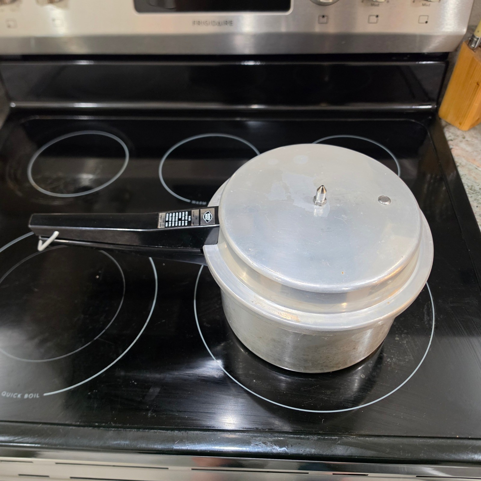 Vintage 1960's Mirro-Matic Pressure Cooker 4 QT Silver M-0294 Aluminum USA Made