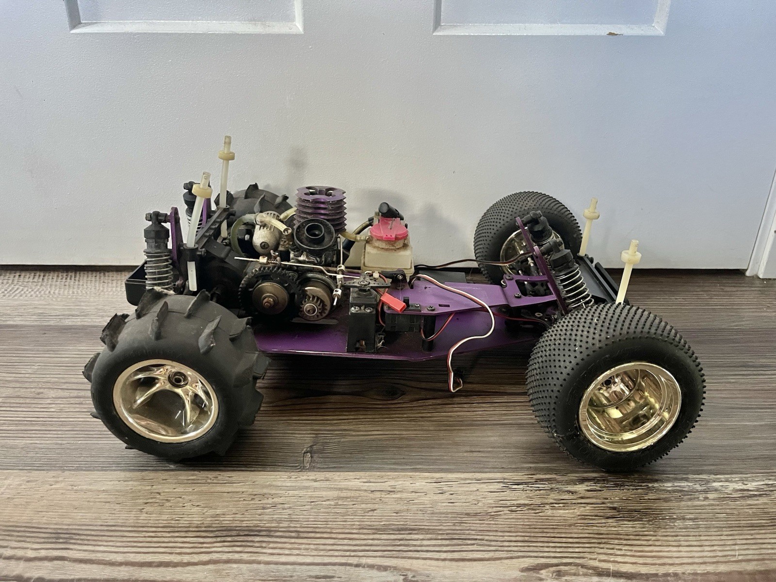 Tower Hobbies Nitro ST-15 1/10 2wd Truck Roller RC Car Hobby Parts UNTESTED Tower Hobbies Nitro ST-15 1/10 2wd Truck Roller RC Car Hobby Parts UNTESTED