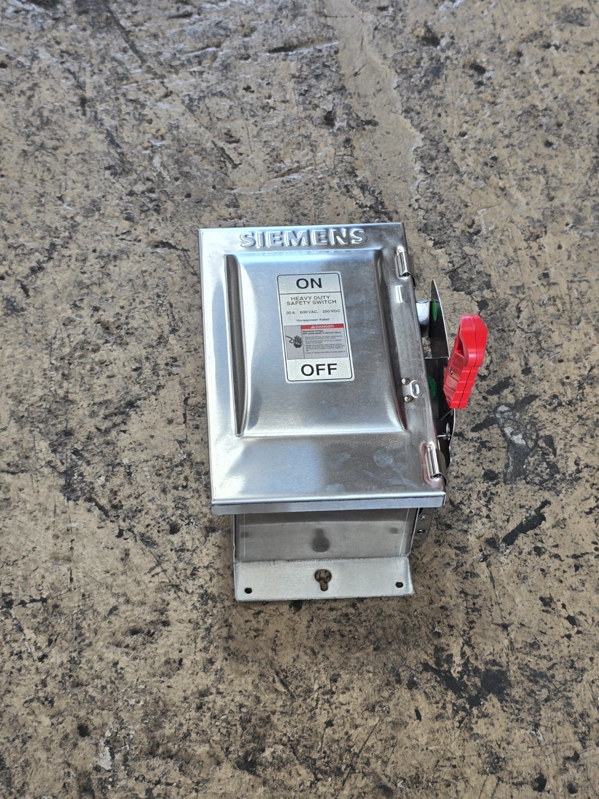 SIEMENS HNF361SS, 316SS HEAVY DUTY SAFETY SWITCH,30A/600V,NEW NO BOXMAKE OFFER