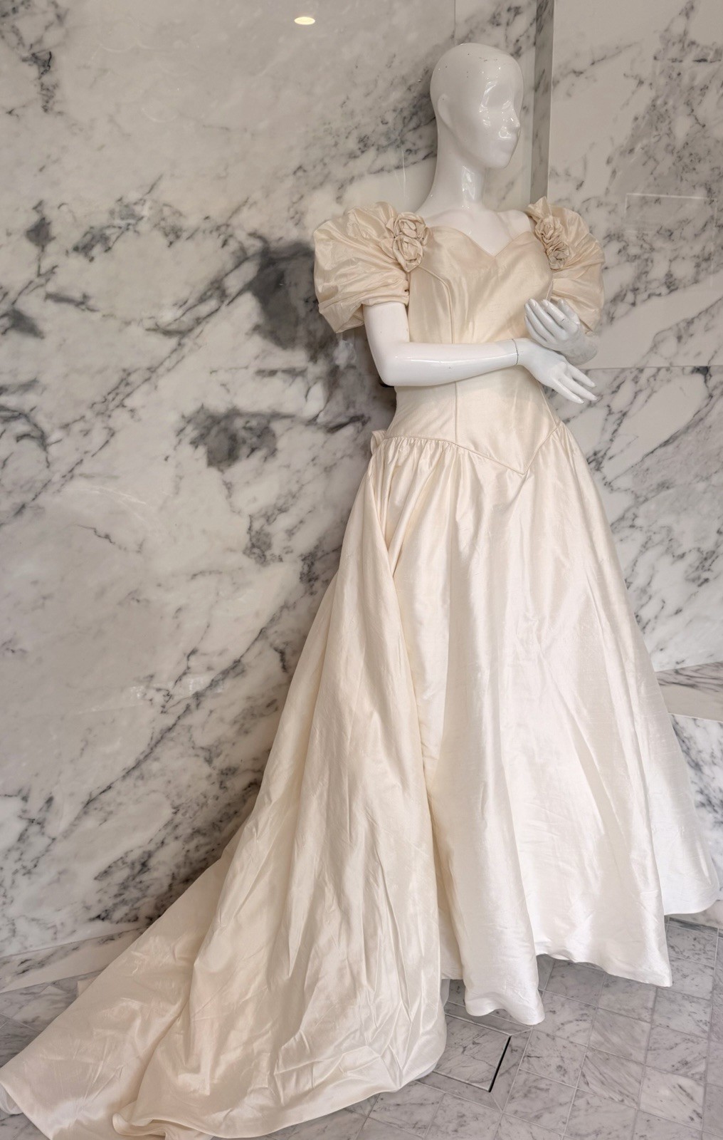NWT Vintage Ted Lapidus Paris Pure Silk Ivory Wedding Gown Dress Train Size 10