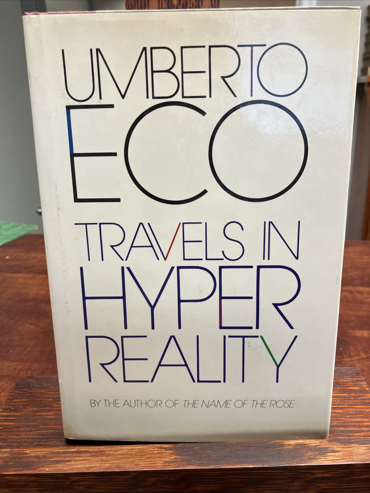 Umberto Eco  TRAVELS IN HYPERREALITY  1st Edition HCDJ Transl. William Weaver