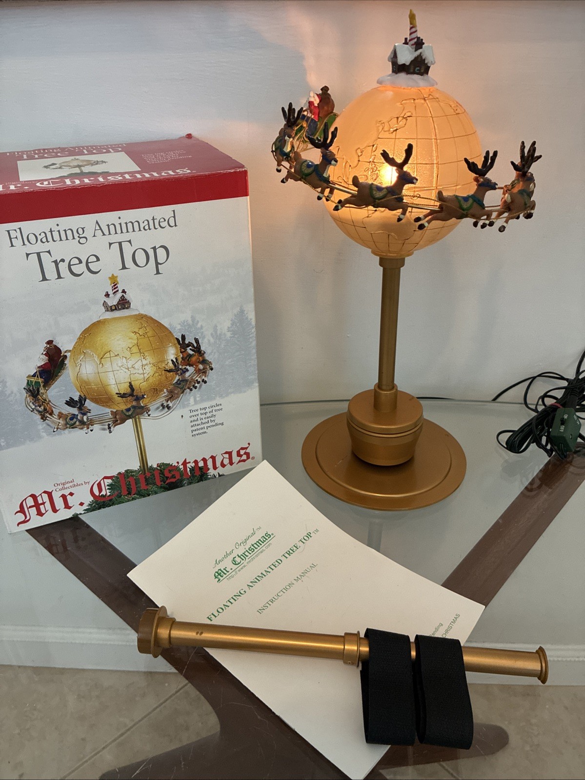 Rare Mr. Christmas Floating Animated Tree/Table Topper Santa Globe Reindeer 2001 Rare Mr. Christmas Floating Animated Tree/Table Topper Santa Globe Reindeer 2001