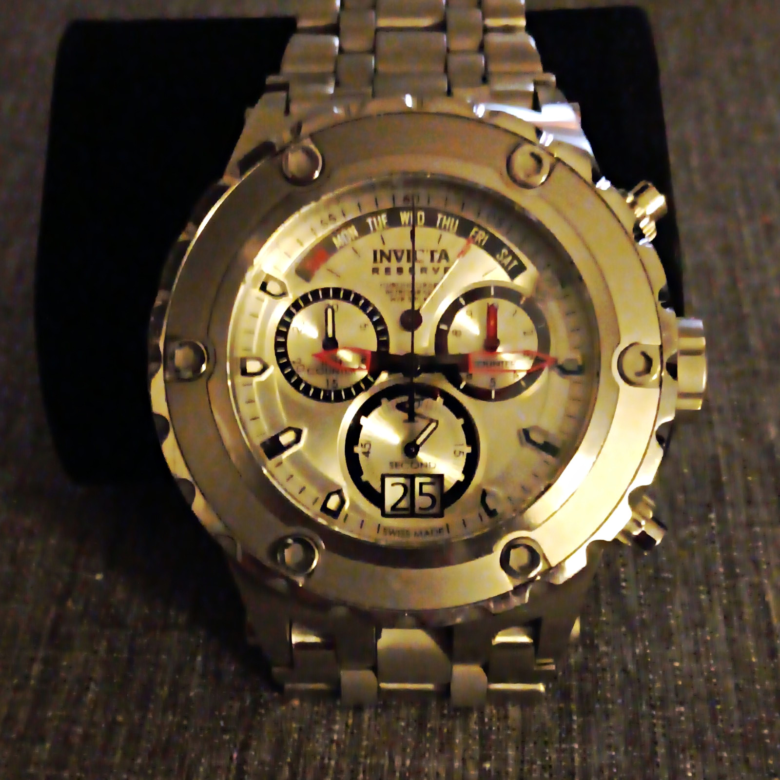 Invicta Reserve Subaqua Specialty Model #1565 Invicta Reserve Subaqua Specialty Model #1565