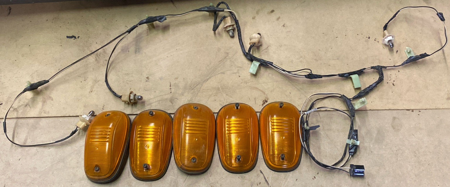 03-08 Dodge Ram Cab Light Wiring Harness And Cab Lights 3500