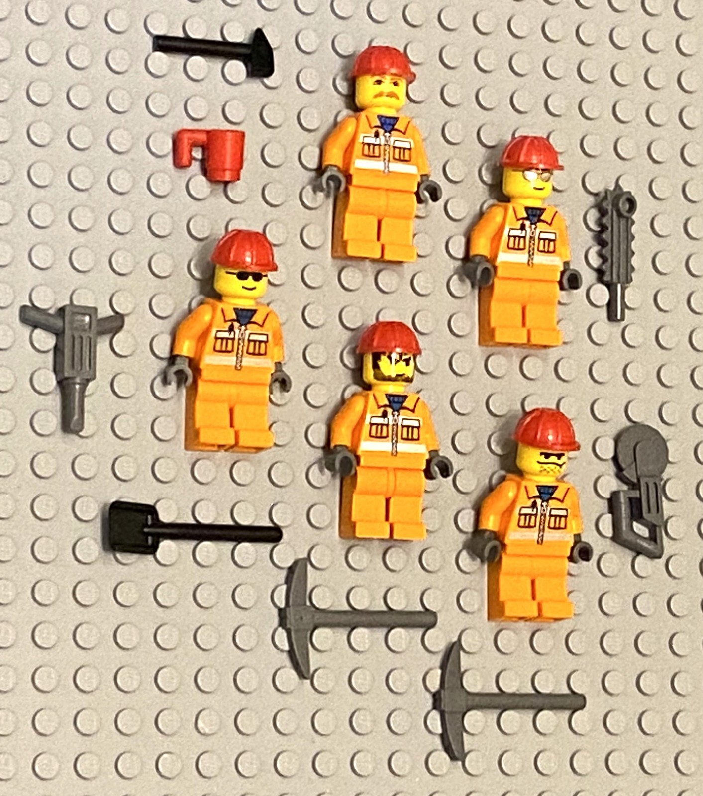 LEGO Construction Minifigures Lot of 5 Guys City Town Minifigs Workers Builders