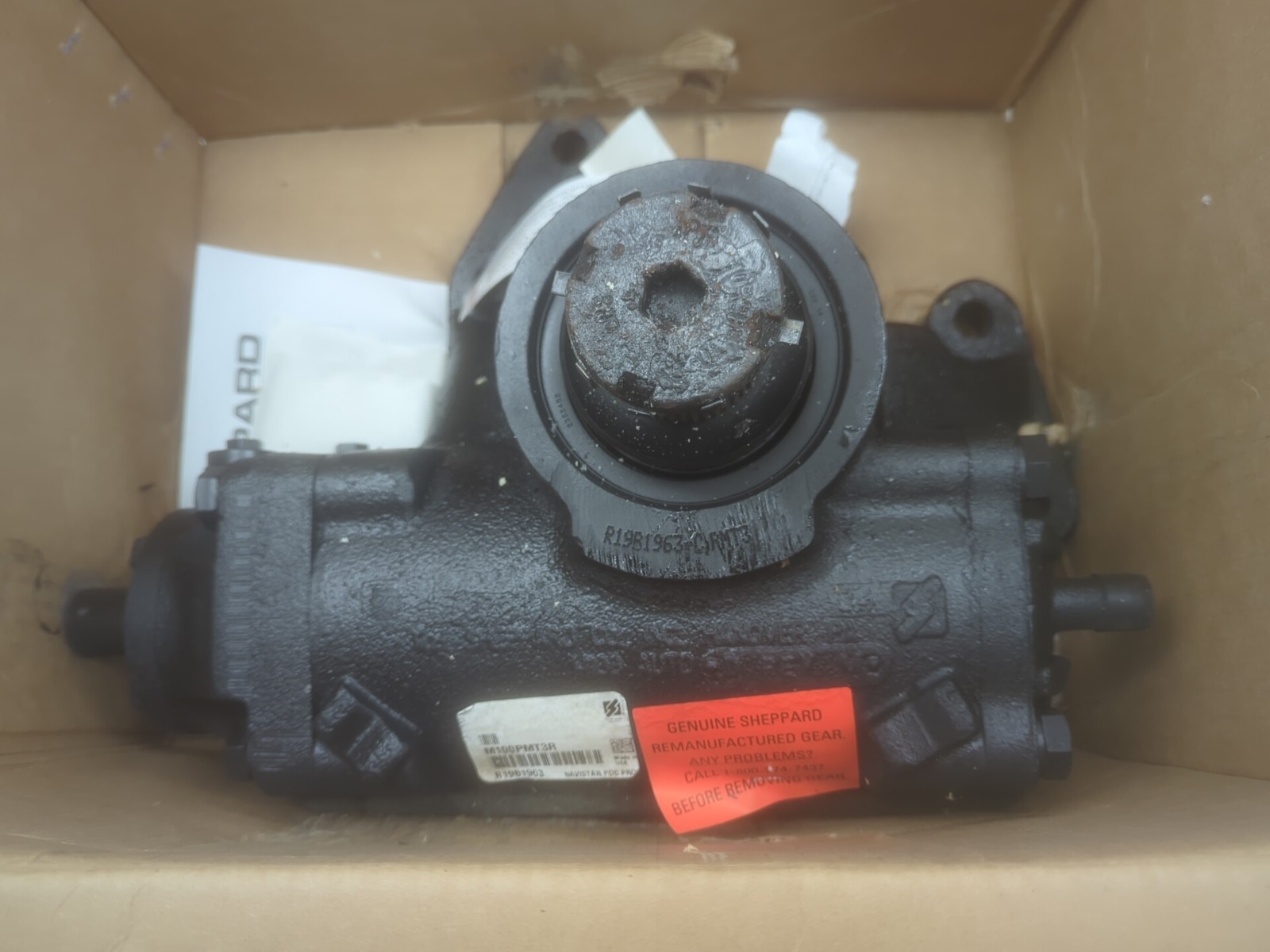 Genuine INTERNATIONAL Steering Gear Assembly 3554373C91 (Remanufactured)