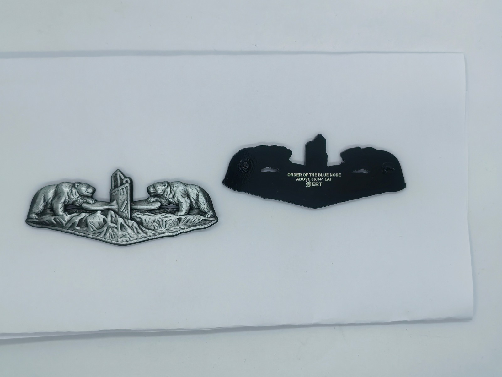 U.S. NAVY BLUE NOSE SUBMARINE INSIGNIA BADGE - ANTIQUE SILVER