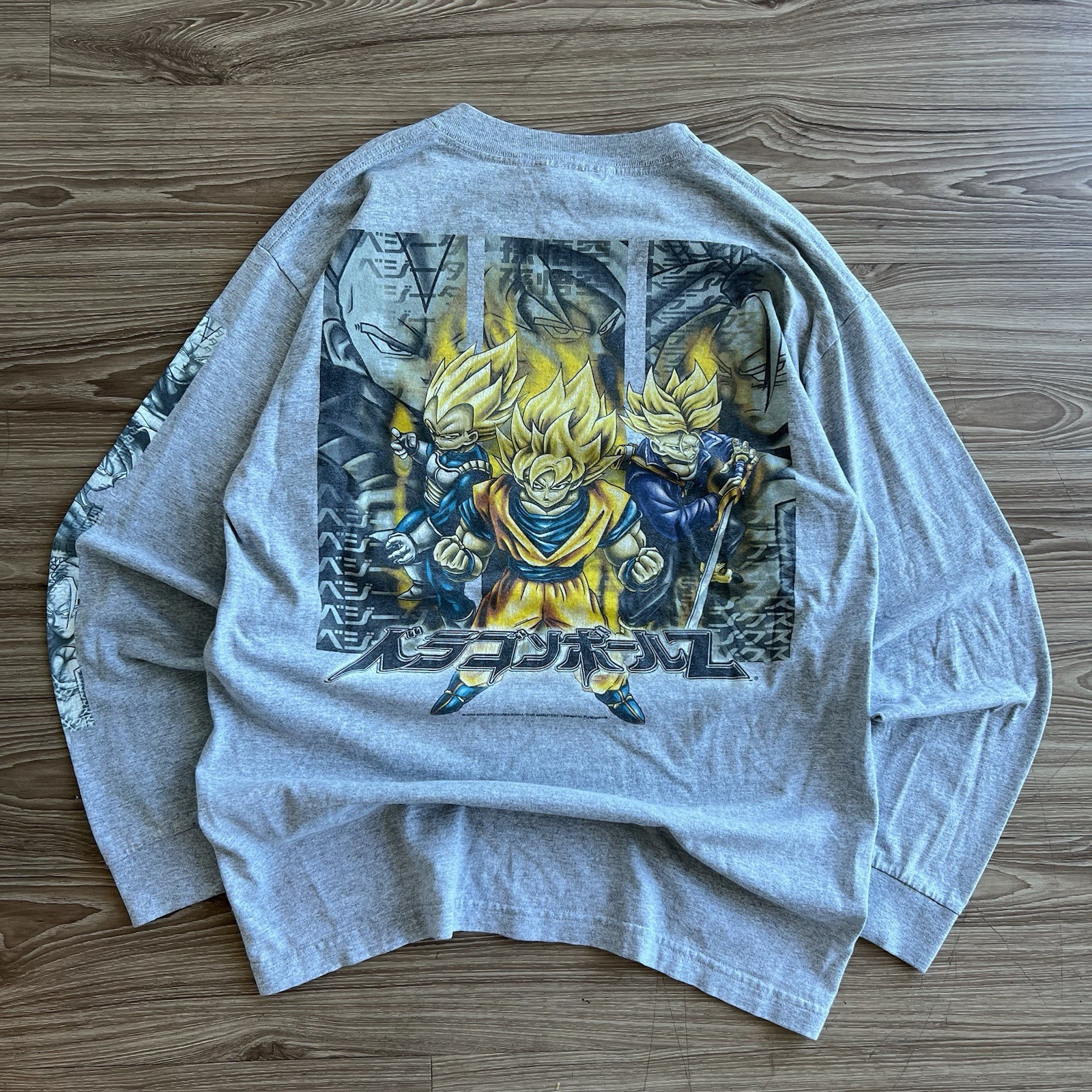Vintage 90s/Y2K RARE Dragon Ball Z Long Sleeve Size Large some stains Vintage 90s/Y2K RARE Dragon Ball Z Long Sleeve Size Large some stains