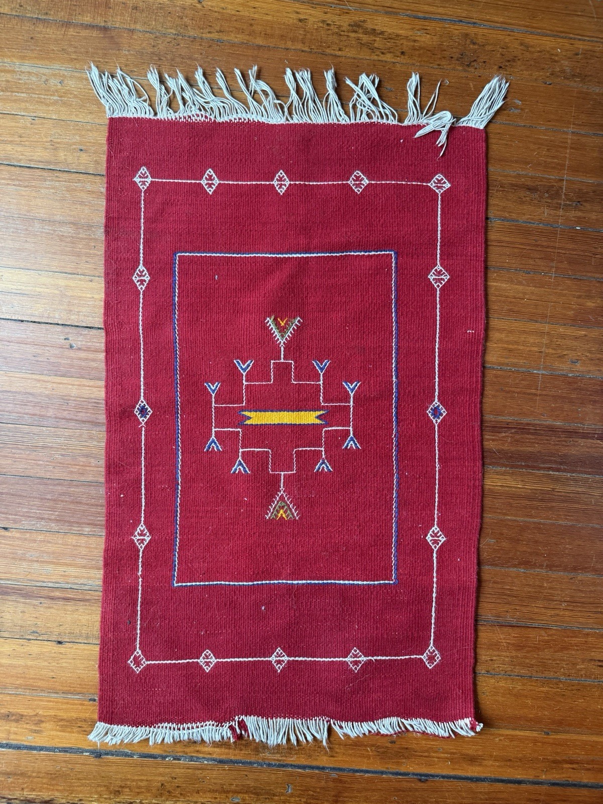 Authentic vintage Moroccan Berber rug 2’x3’ Authentic vintage Moroccan Berber rug 2’x3’