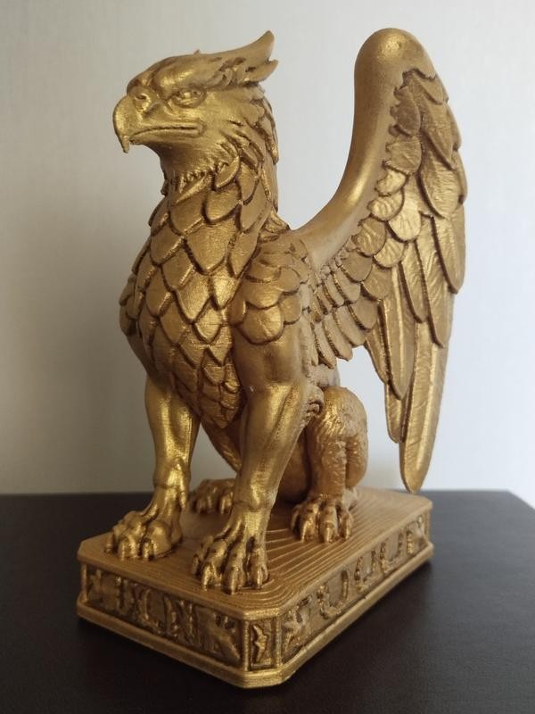 Gold Griffin Mythical Guardian Statue Winged Lion Eagle Figurine Home Decor