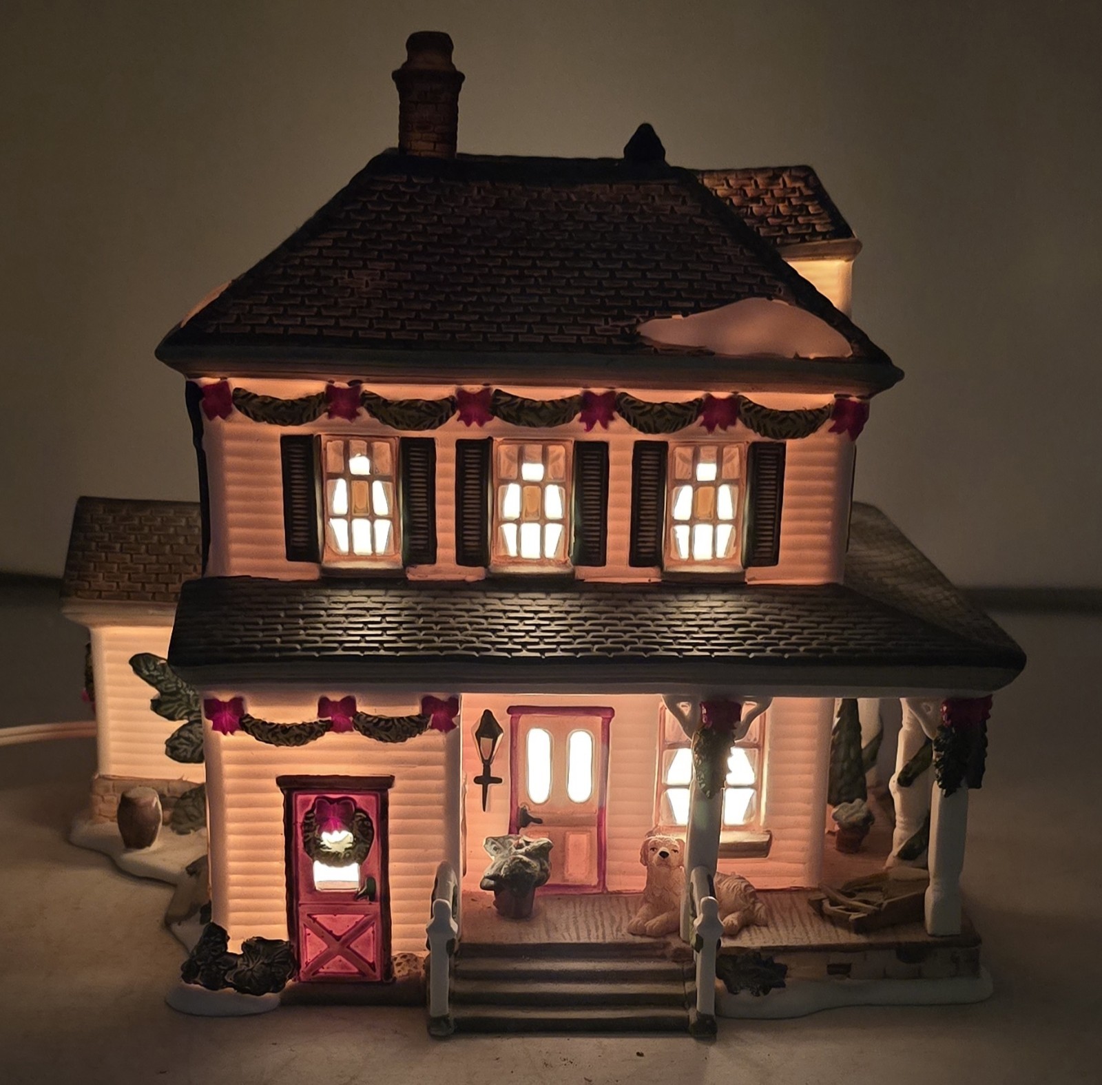 Vintage 2004 Heartland Valley Village Green Deluxe Porcelain Christmas House Vintage 2004 Heartland Valley Village Green Deluxe Porcelain Christmas House
