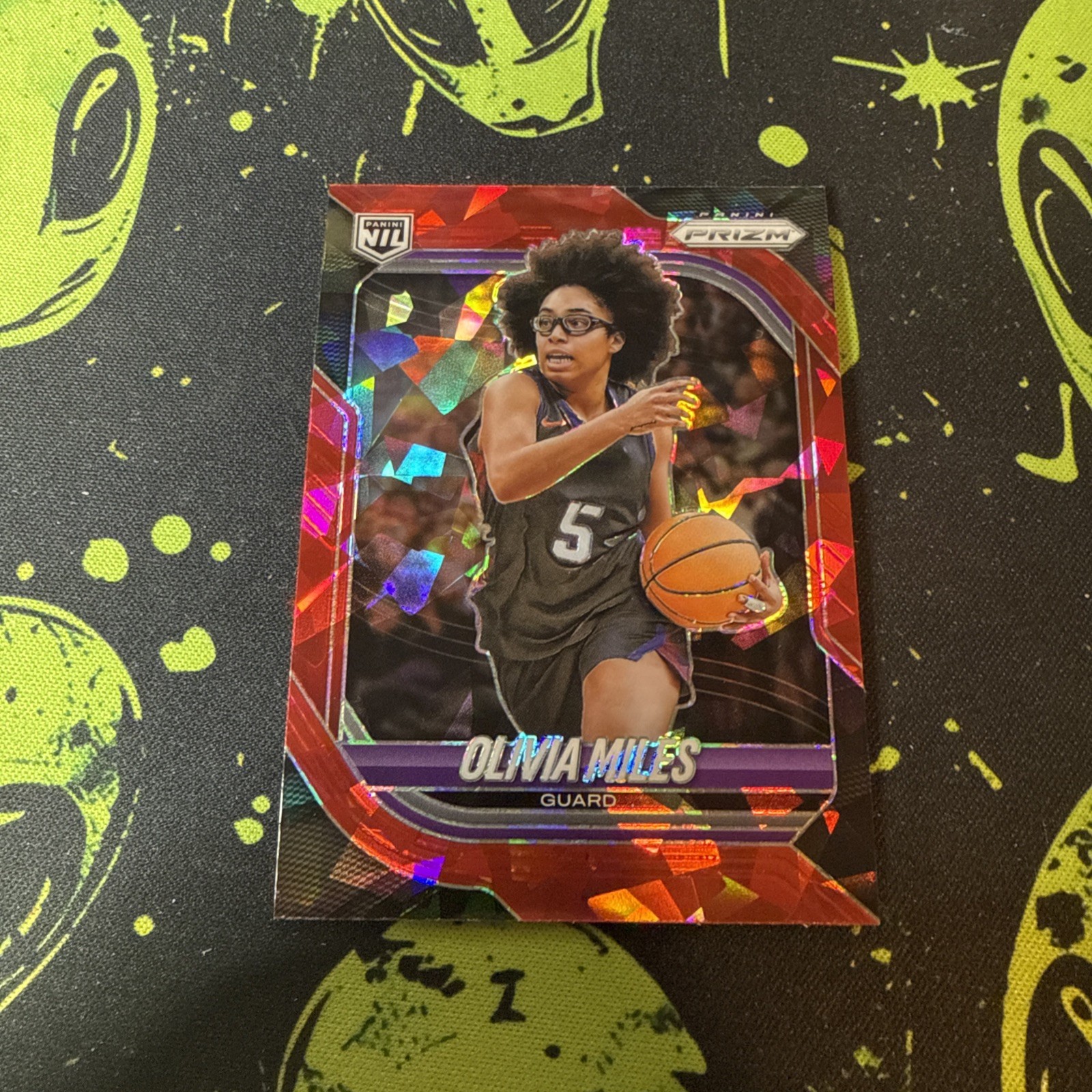 Olivia Miles 2025-26 Prizm Red Cracked Ice RC Olivia Miles 2025-26 Prizm Red Cracked Ice RC