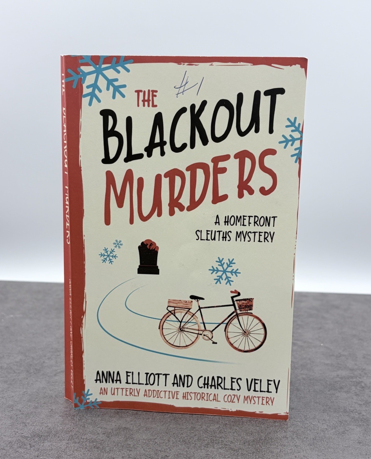 The Blackout Murders: A Homefront Sleuths Cozy Mystery (The Homefront Sleuth... The Blackout Murders: A Homefront Sleuths Cozy Mystery (The Homefront Sleuth...