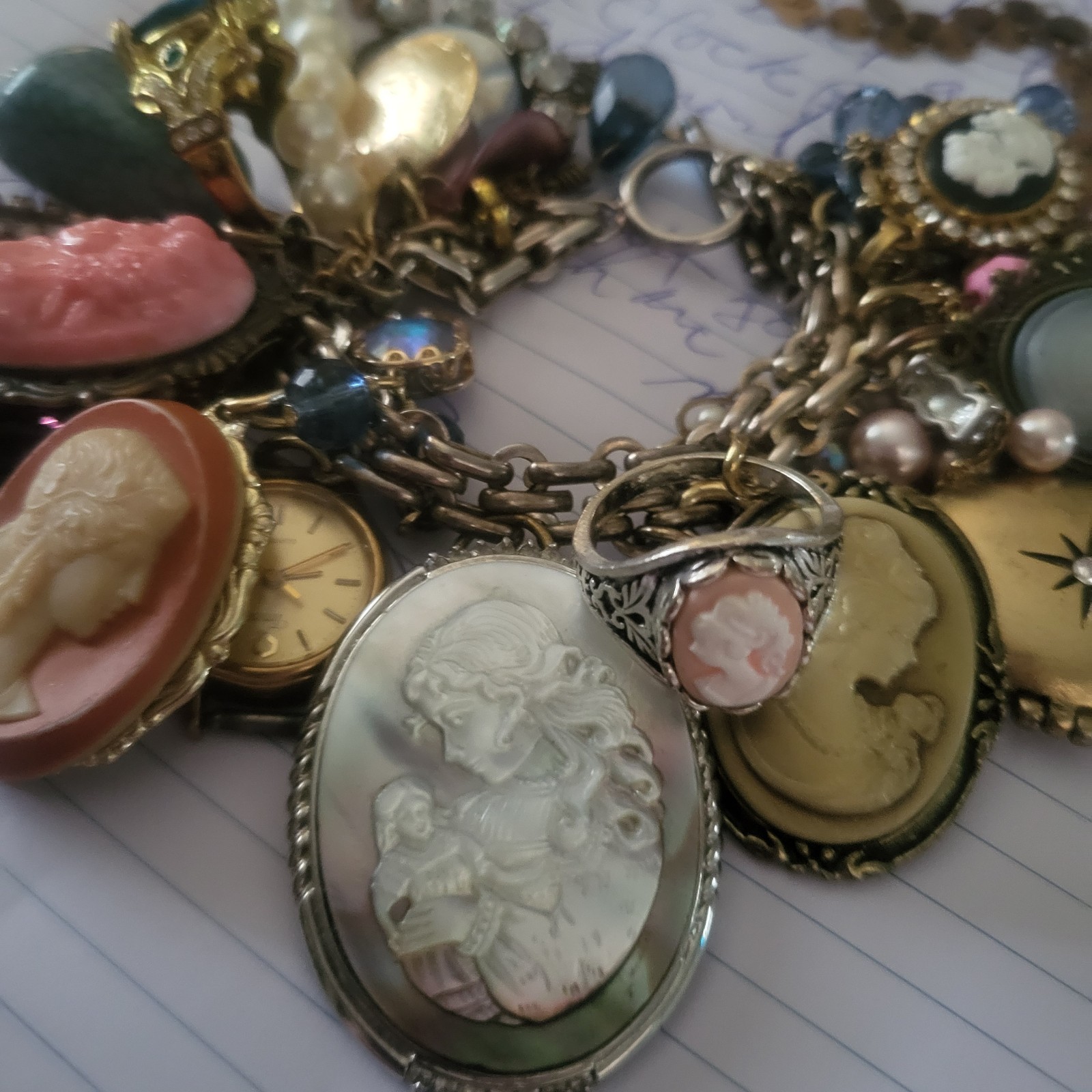 Vintage Victorian Intaglio CAMEO Charm Bracelet Vintage Victorian Intaglio CAMEO Charm Bracelet