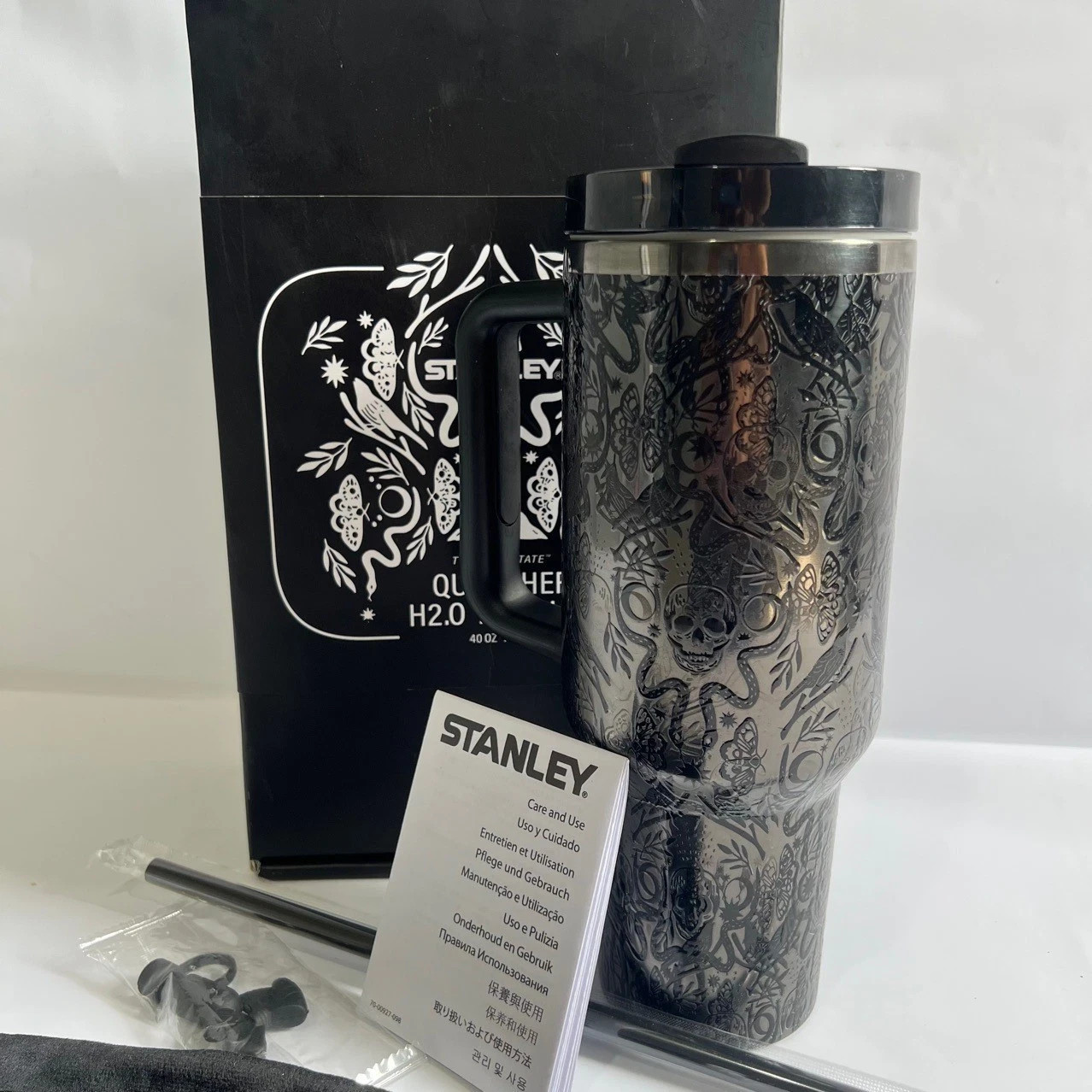 Stanley Halloween Quencher H2.0 FlowState Tumbler | 40oz – Deadly Damask