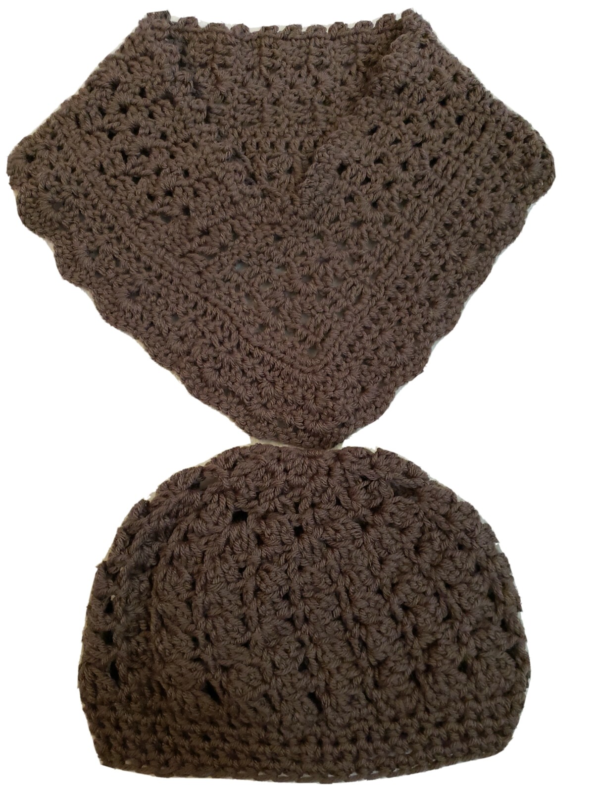 Vintge Handmade neckwarmer soft brown. Set comes with hat. Vintge Handmade neckwarmer soft brown. Set comes with hat.