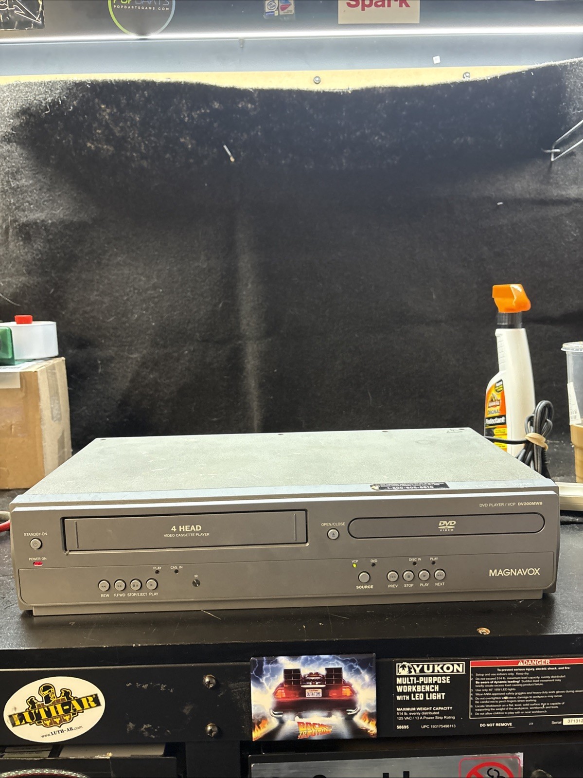 Magnavox DV200MW8 DVD/VCR VHS Combo Player No Remote Tested Works