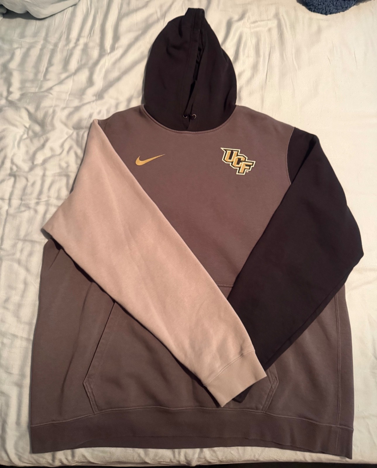 Nike UCF Knights Colorblock Hoodie Sweatshirt Multicolor Men\'s XL Nike UCF Knights Colorblock Hoodie Sweatshirt Multicolor Men\'s XL