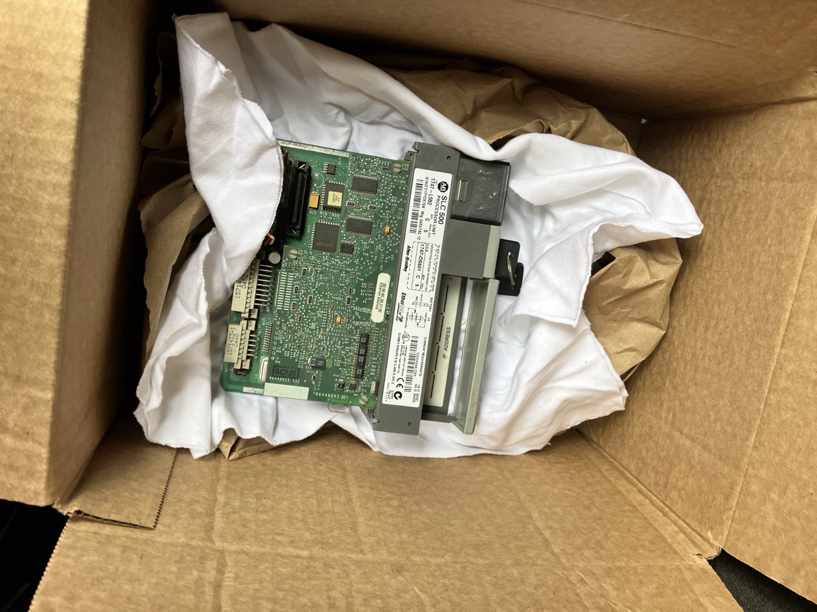 Allen Bradley 1747-L552 /C SLC 500 5/05 Processor Unit Allen Bradley 1747-L552 /C SLC 500 5/05 Processor Unit
