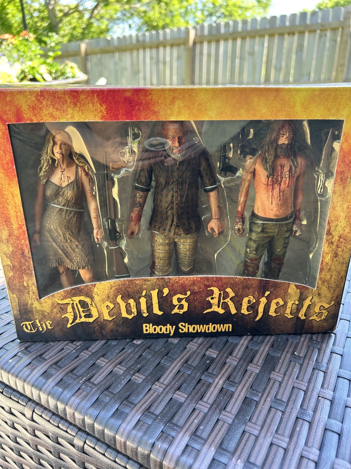 NECA The Devil\'s Rejects Bloody Showdown Figures- Box damage NECA The Devil\'s Rejects Bloody Showdown Figures- Box damage