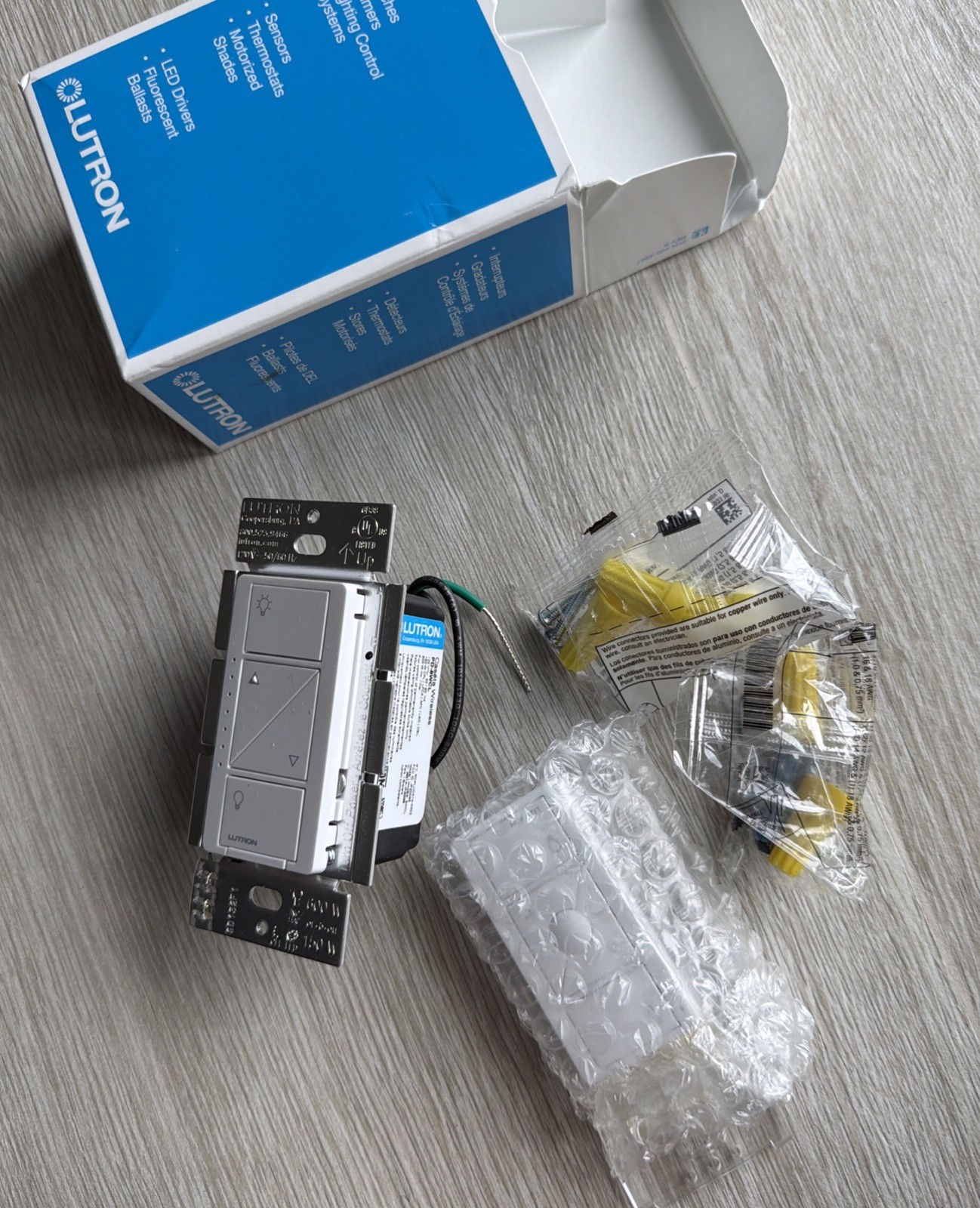 LUTRON Caseta Wireless In-Wall Dimmer