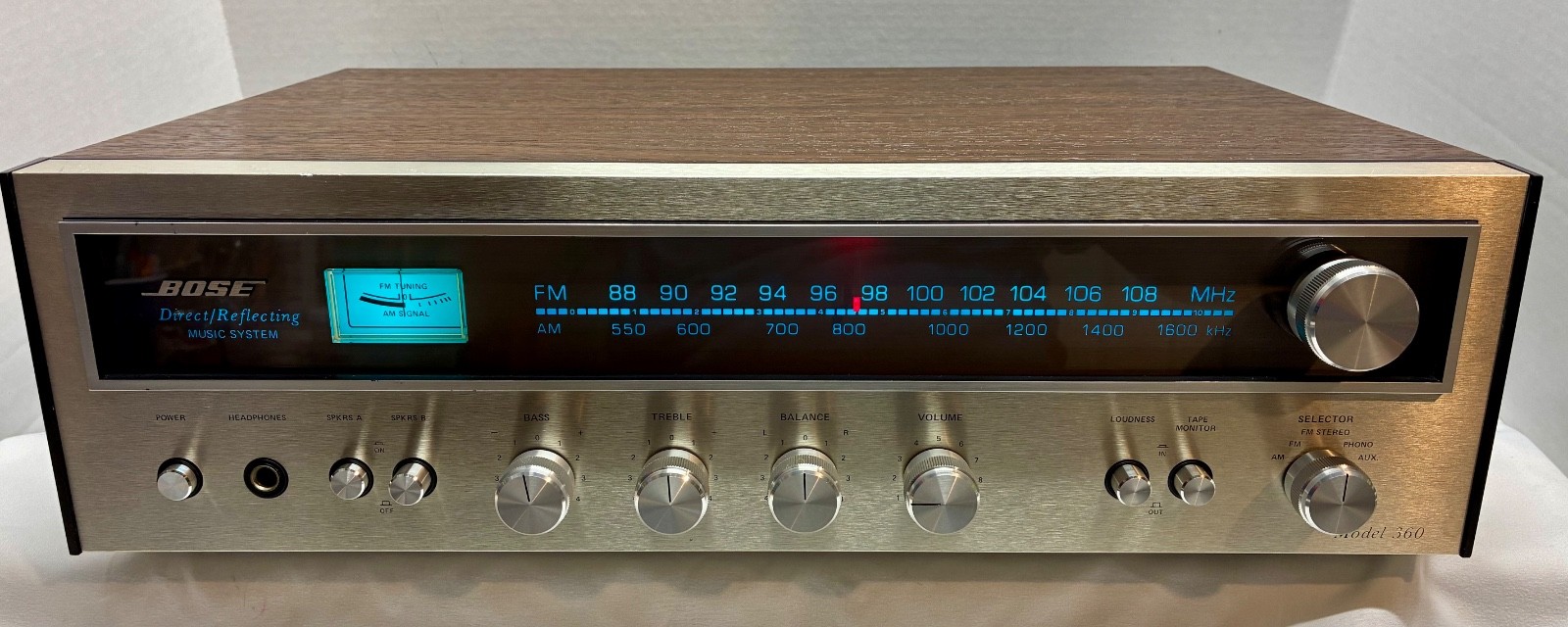 Vintage Bose 360 Direct/Reflecting Stereo Receiver. Serviced and tested.