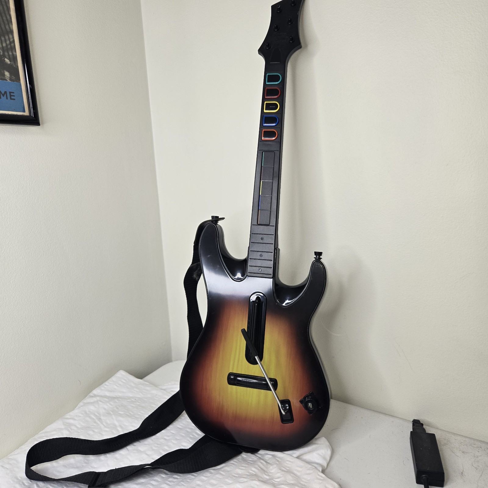 PS3 Guitar Hero Guitar Red Octane Wireless Sunburst 95451.805 No Dongle