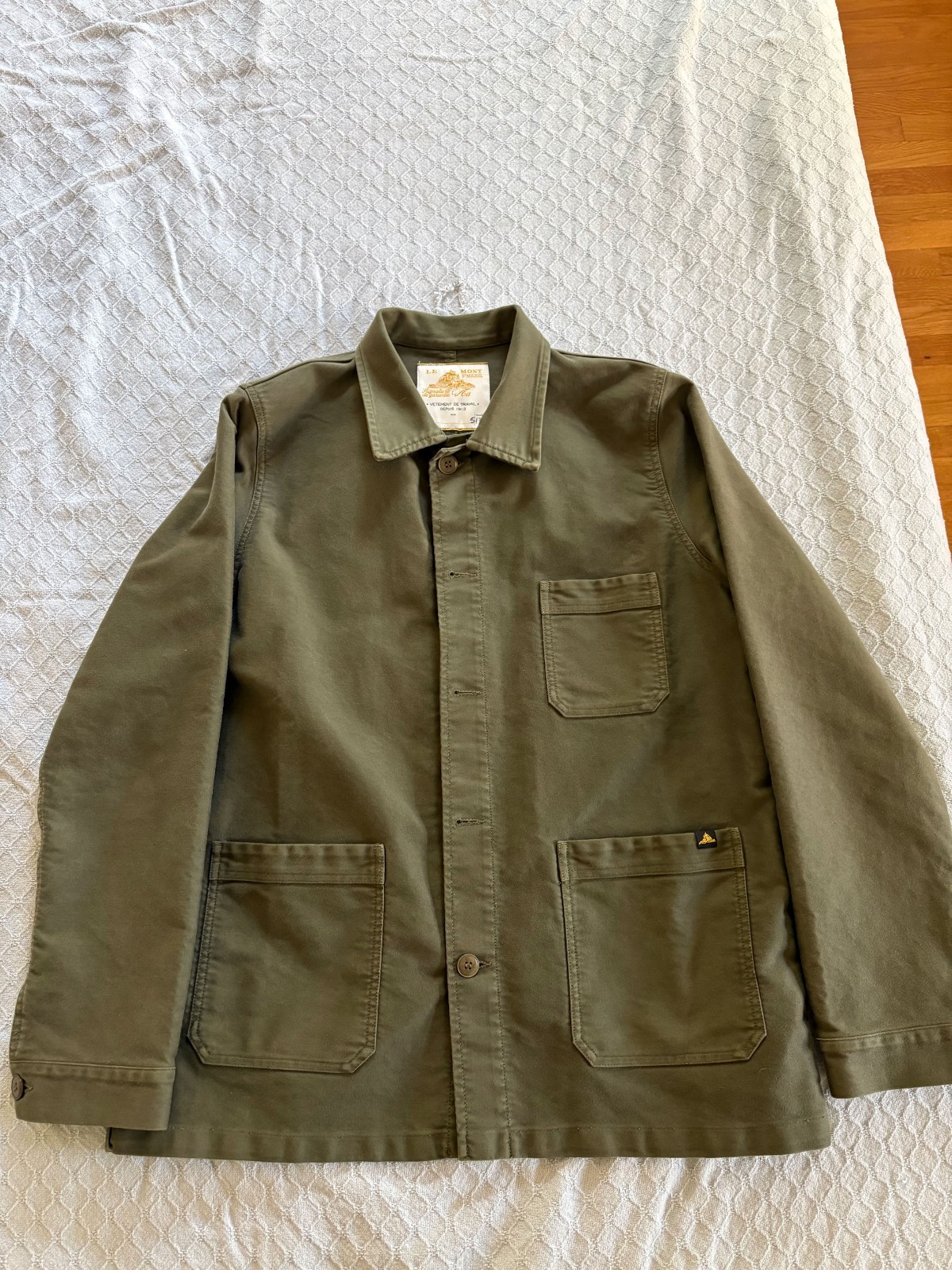 Le Mont St Michel chore coat size M (48)