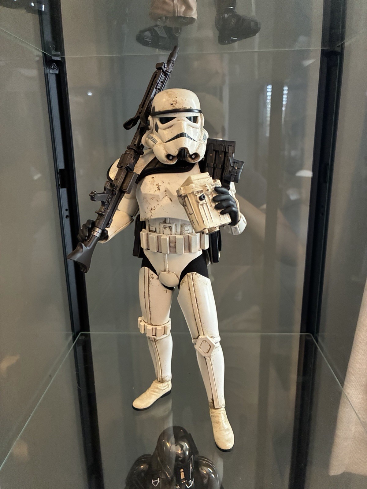 Hot Toys Sandtrooper Sergeant MMS721 1/6 Scale Figure Hot Toys Sandtrooper Sergeant MMS721 1/6 Scale Figure