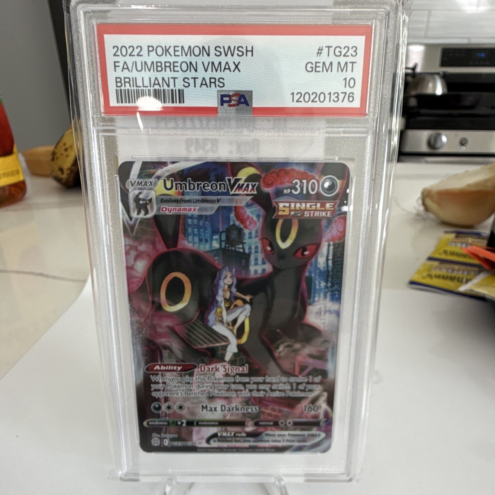 Umbreon VMAX TG23/TG30 Swsh09: Brilliant Stars Trainer Gallery Holo Umbreon VMAX TG23/TG30 Swsh09: Brilliant Stars Trainer Gallery Holo