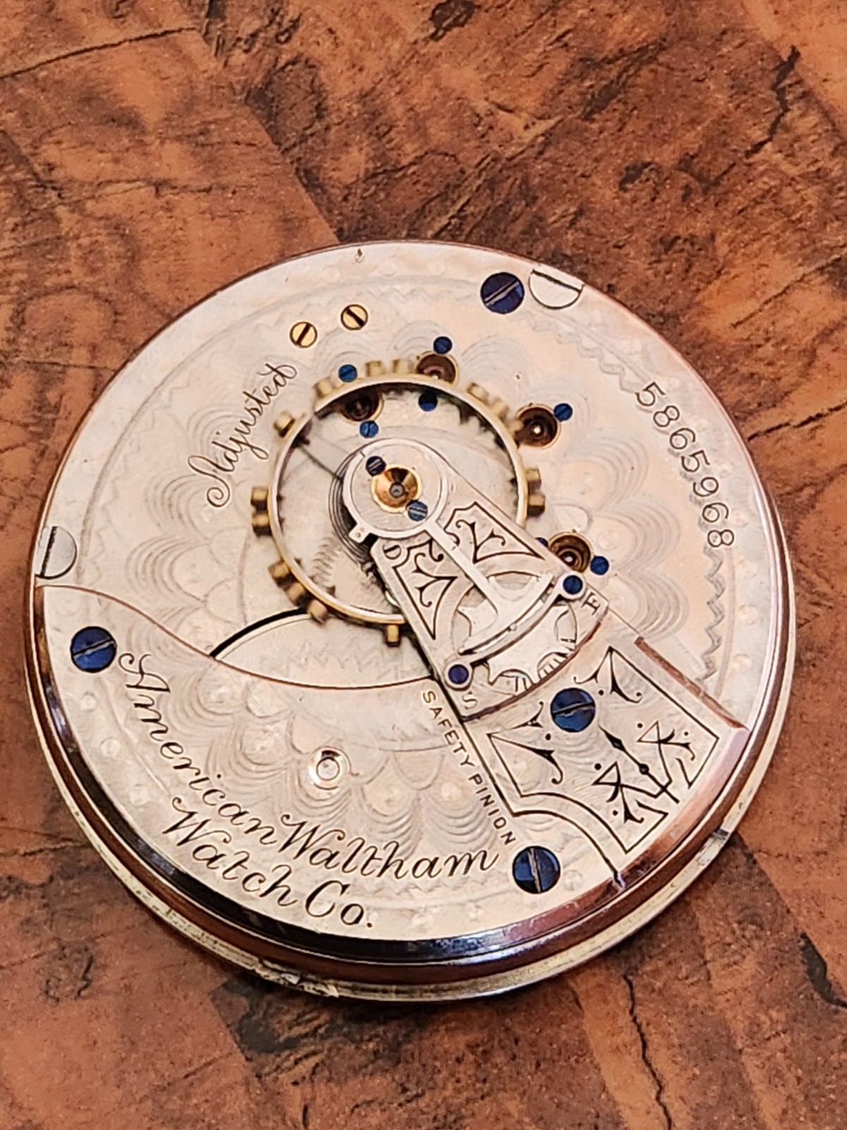 Waltham 18s 17j Adj (1883) Hunter Pocket Watch Movement (Running Strong)