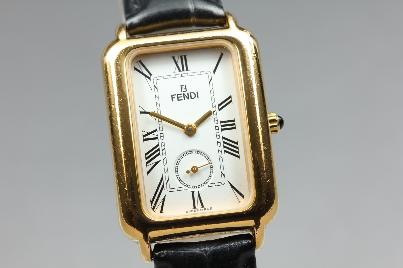 Vintage *Near MINT* Fendi 550J Roman 26mm Gold Small Second Women\'s Quartz Watch