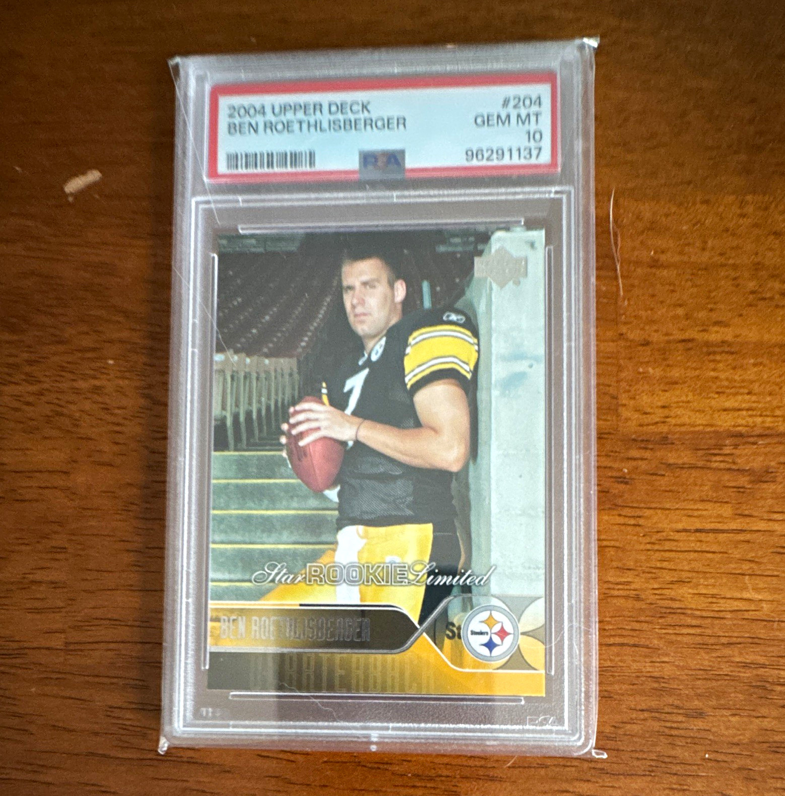 Upper Deck 2004 Ben Roethlisberger Star Rookie Limited #204 RC PSA 10 96291137