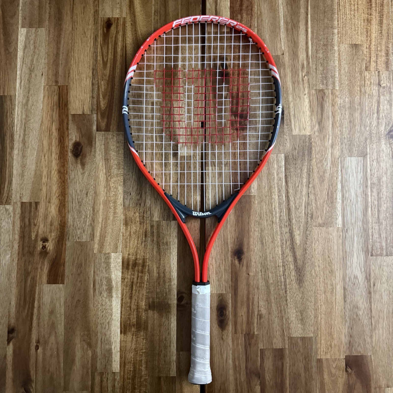 Wilson Roger Federer 25 Tennis Racket 3 7/8 Lightweight Training Practice GOAT