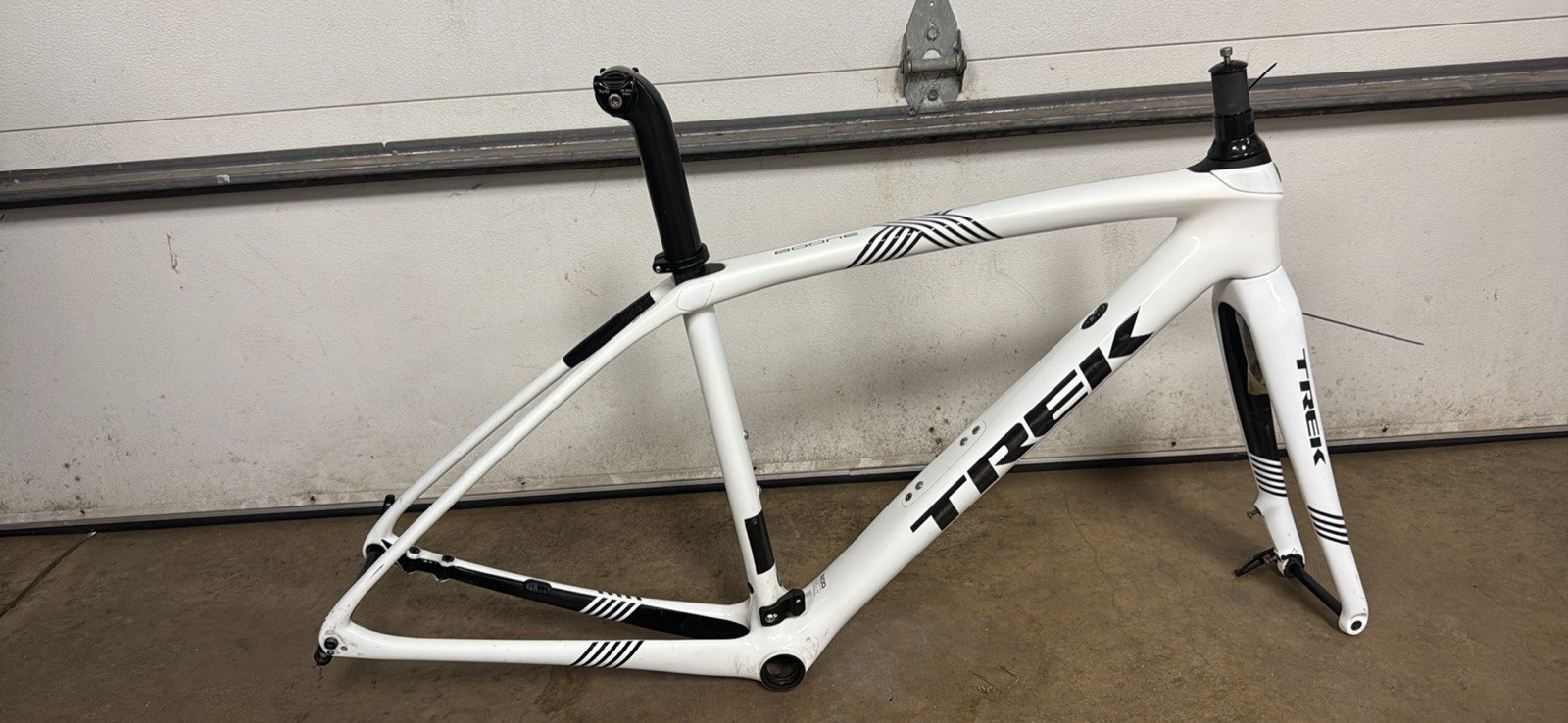 Trek Boone RSL Disc 47cm Frameset New Isospeed, Headset And Bottom Bracket Trek Boone RSL Disc 47cm Frameset New Isospeed, Headset And Bottom Bracket