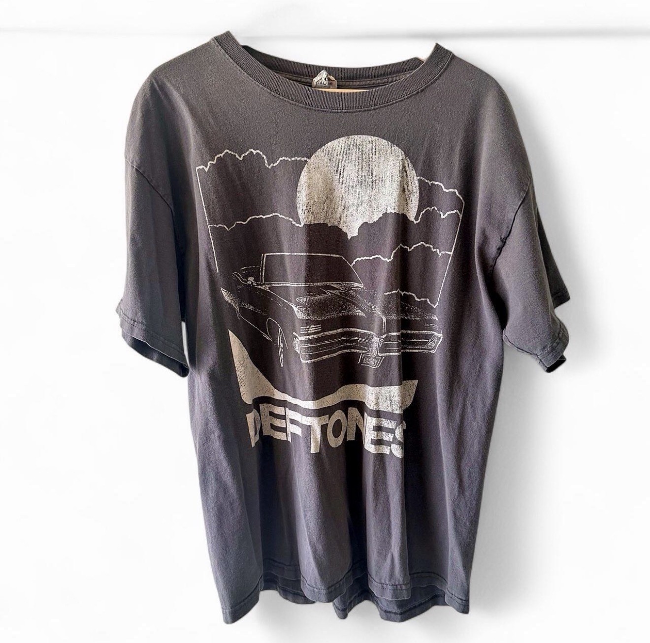 Vintage Y2K Deftones Be Quiet and Drive T Shirt Size XL Rare Print Numetal Band Vintage Y2K Deftones Be Quiet and Drive T Shirt Size XL Rare Print Numetal Band