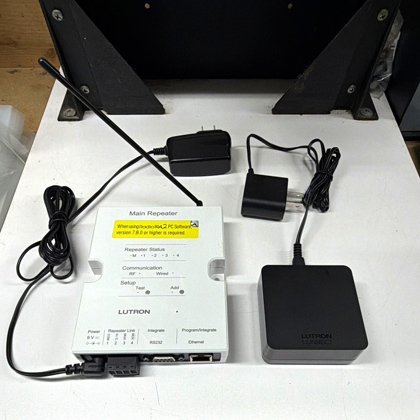 Lutron RR-MAIN-REP-WH RadioRA 2 Main Repeater w/ Lutron Connect Bridge Lutron RR-MAIN-REP-WH RadioRA 2 Main Repeater w/ Lutron Connect Bridge